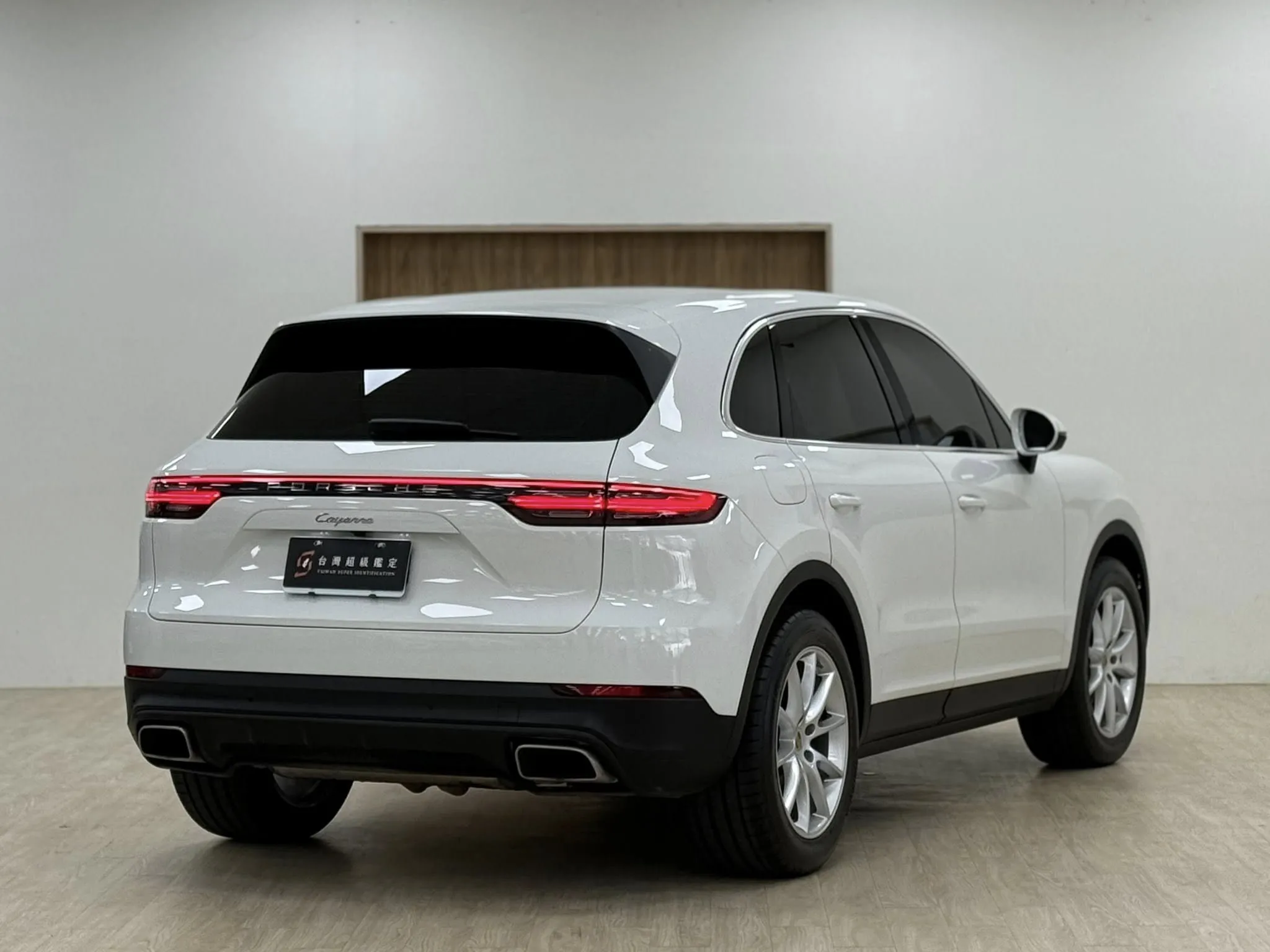 2018年 Porsche Cayenne 3.0 V6 E3