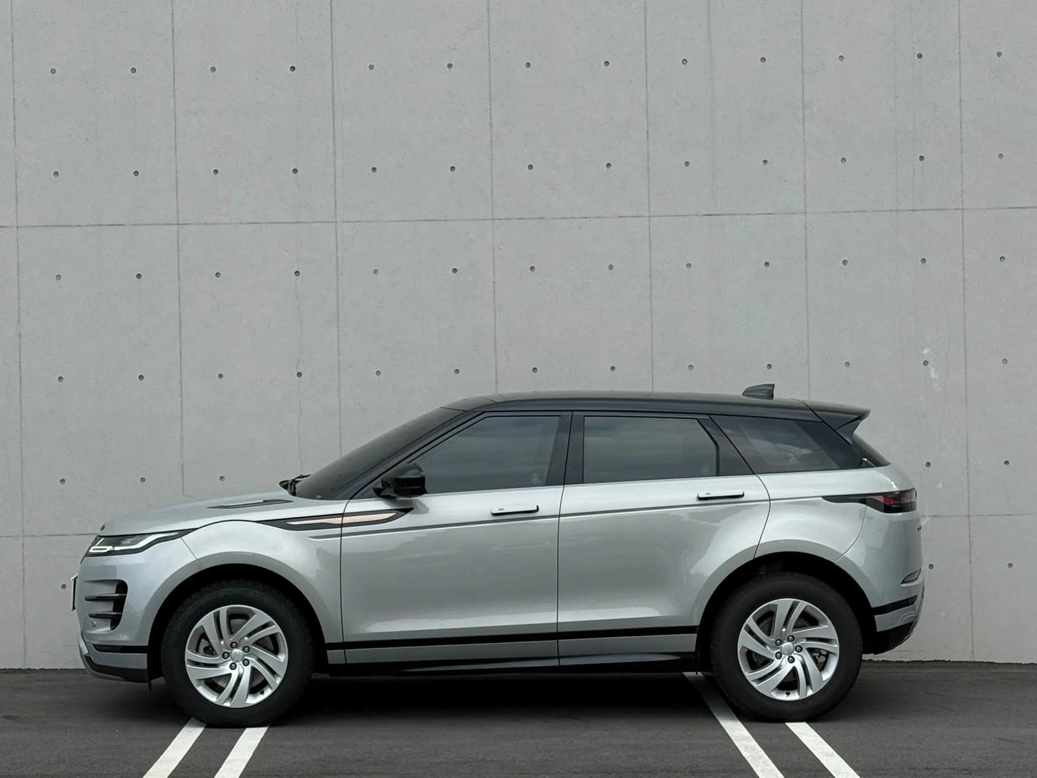 2022年 Land Rover Range Rover Evoque P200 R-Dynamic S 運動特仕版
