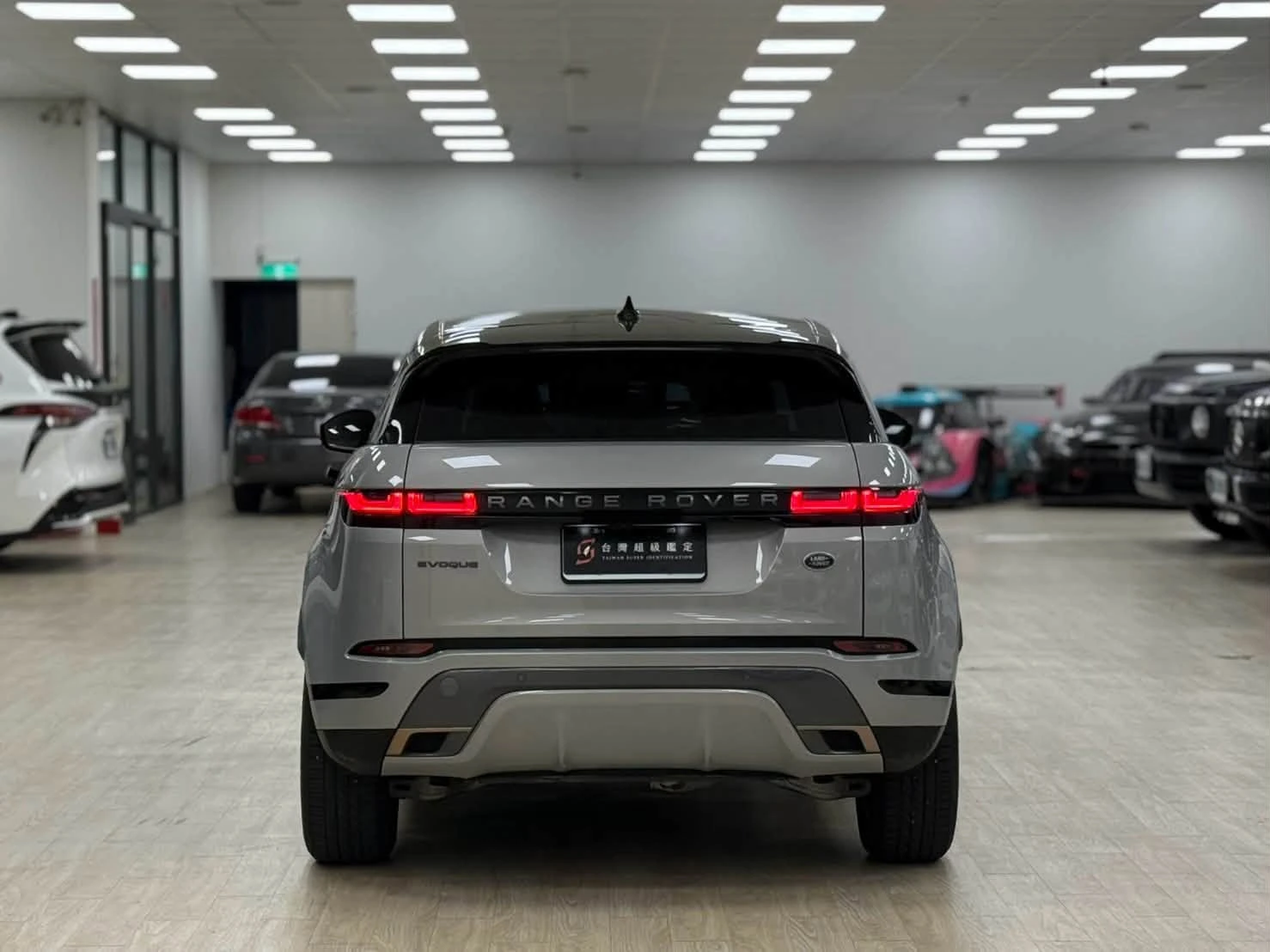 2022年 Land Rover Range Rover Evoque P200 R-Dynamic S 運動特仕版