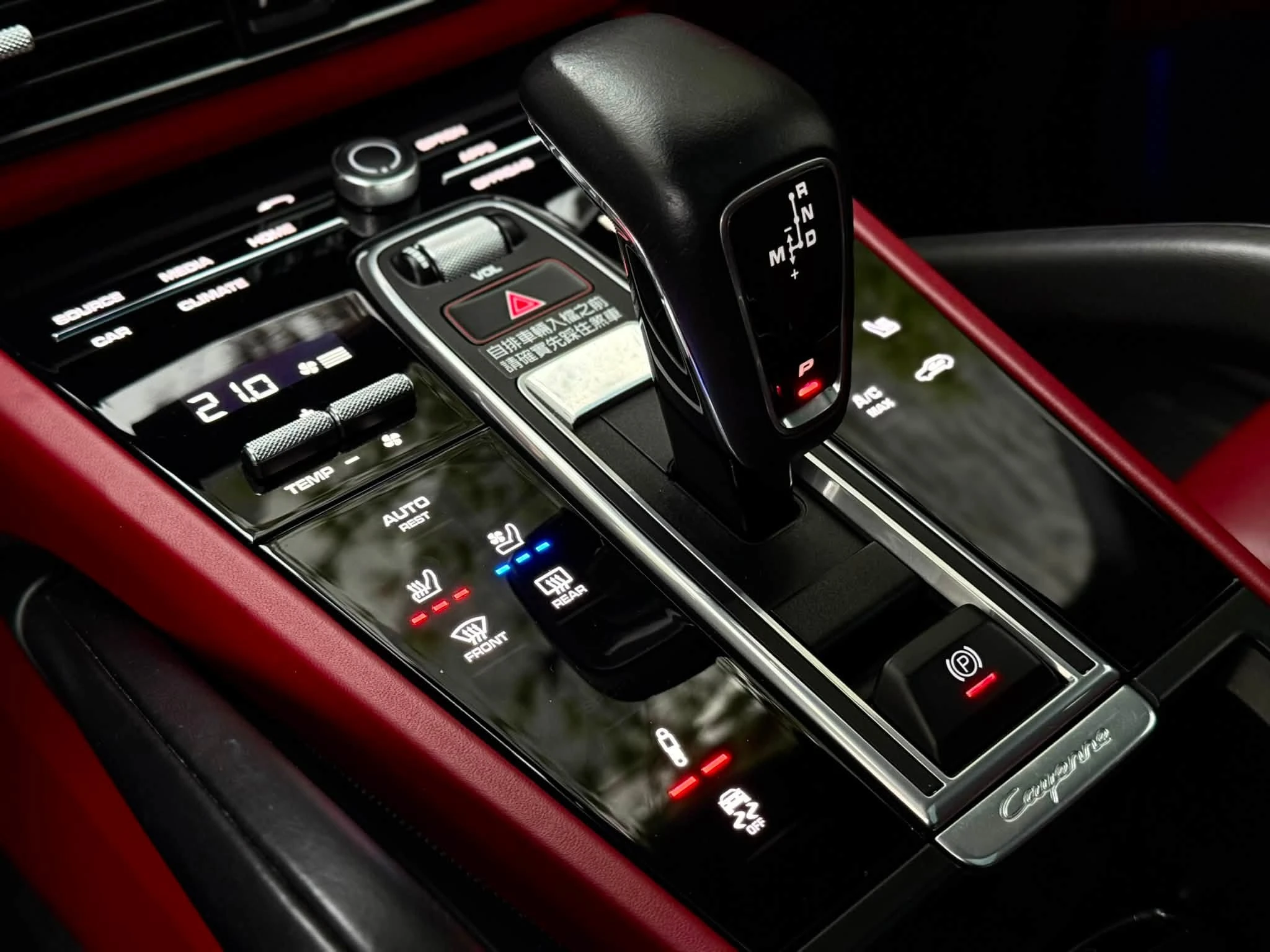 2021/22年式 Porsche Cayenne Coupe