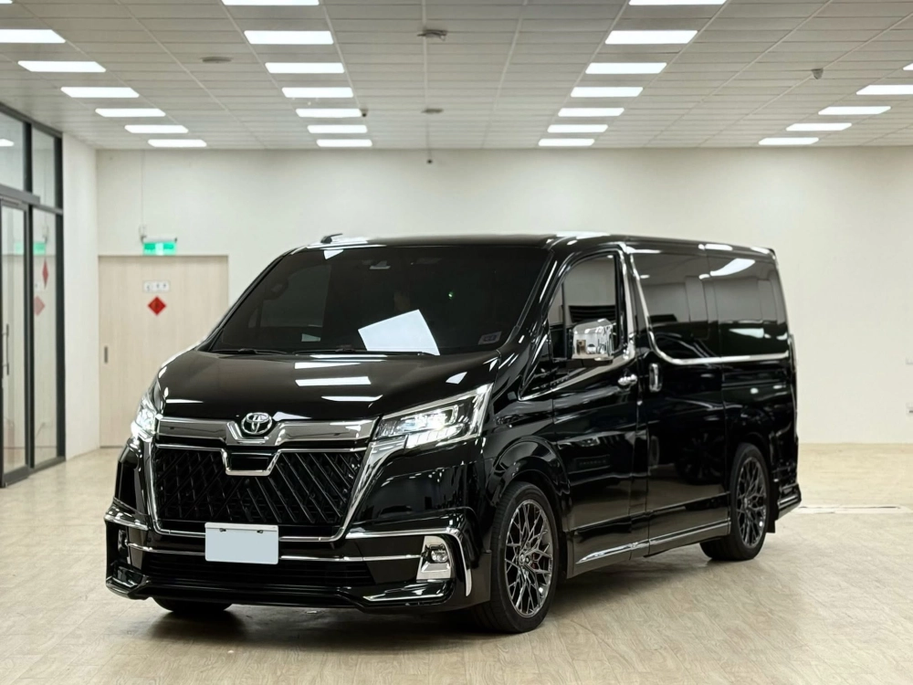 2022年 Toyota GRANVIA 6人座 旗艦版