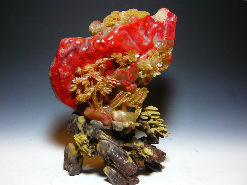 昌化雞血石雕件