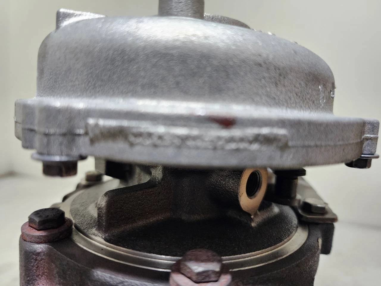 Ford Focus MK2 柴油車 渦輪吸入異物 葉片損壞 機芯換新 可變整理 升級五軸加工鍛葉