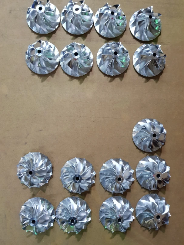 渦輪增壓器 五軸加工機制造台灣稱（鍛葉）