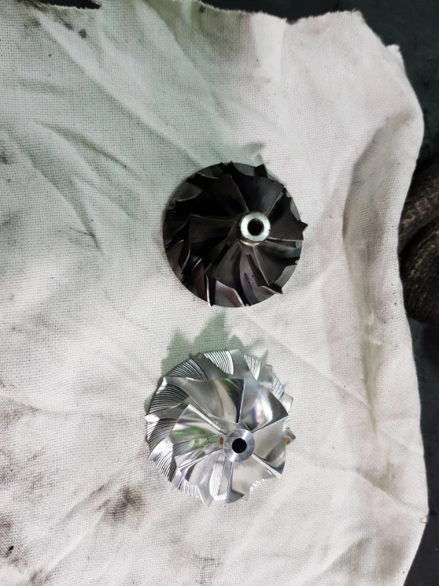 渦輪增壓器 五軸加工機制造台灣稱（鍛葉）