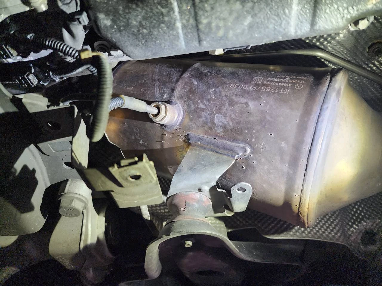 賓士ML柴油車 解鎖大燈燈條更新 內外拋光 DPF 尿素清洗