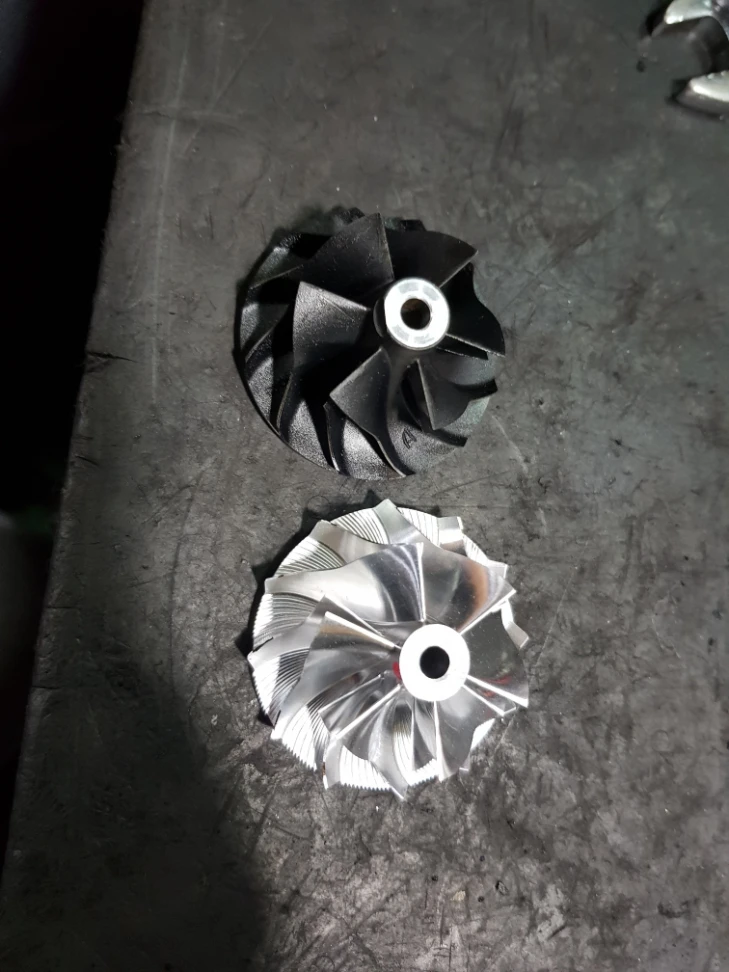 渦輪增壓器 五軸加工機制造台灣稱（鍛葉）