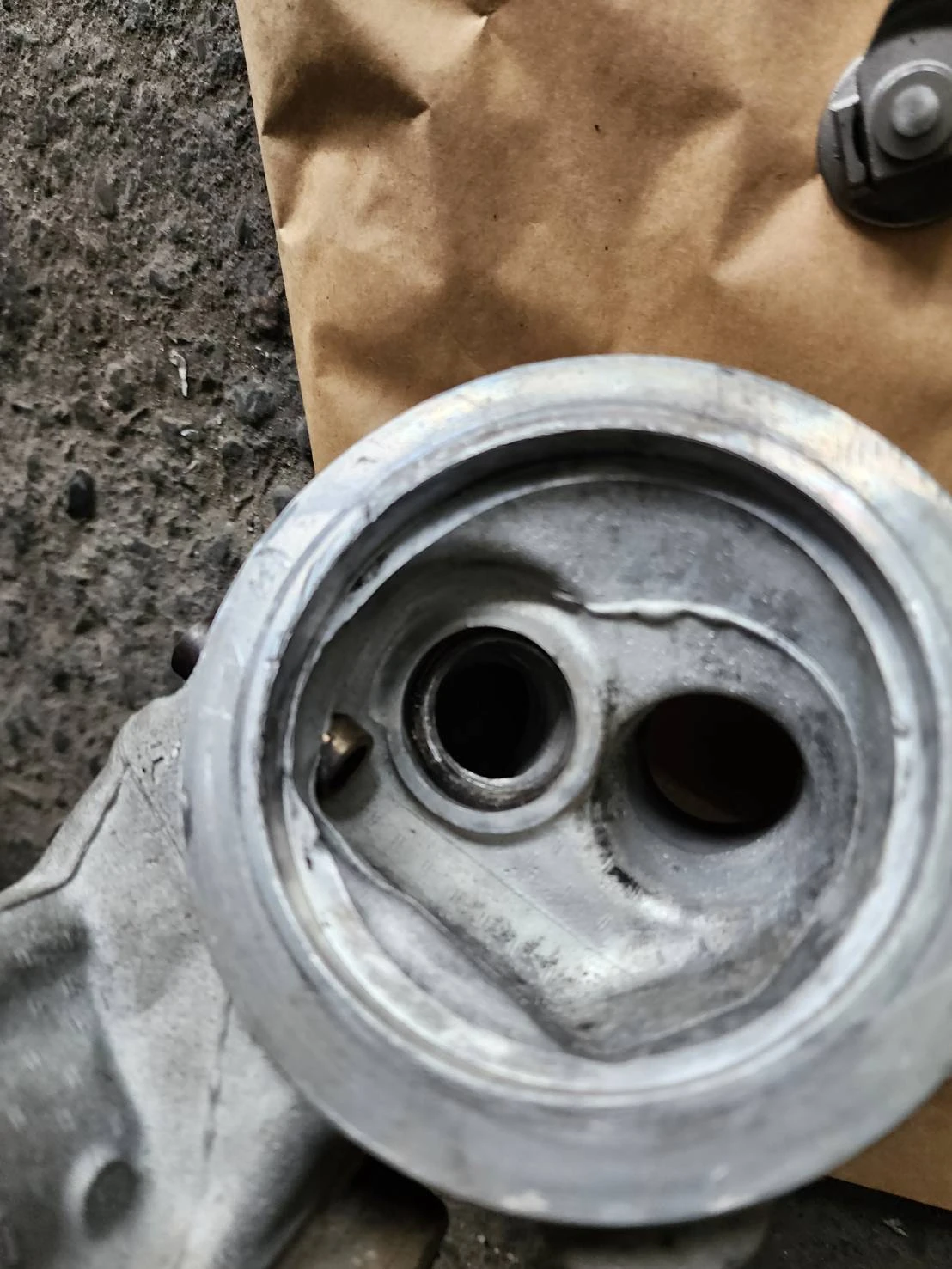 BMW B38 是一具 1.5 升直列三缸渦輪增壓引擎，廣泛搭載於 BMW 的入門車款渦輪傳動問題