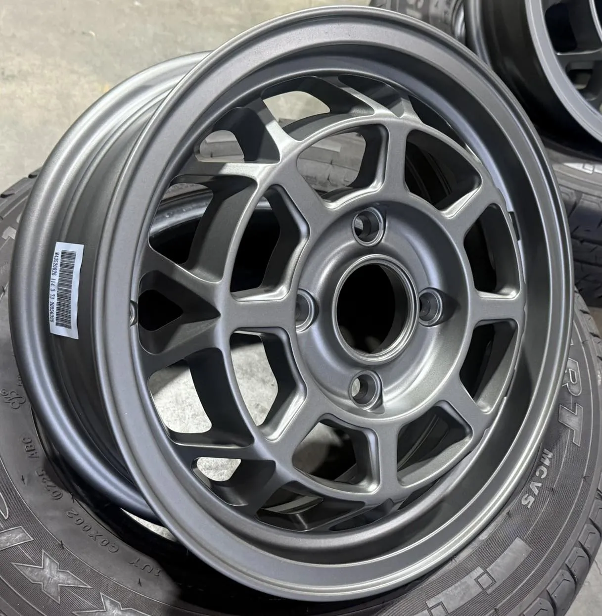 宏裕全新二手鋁圈輪胎