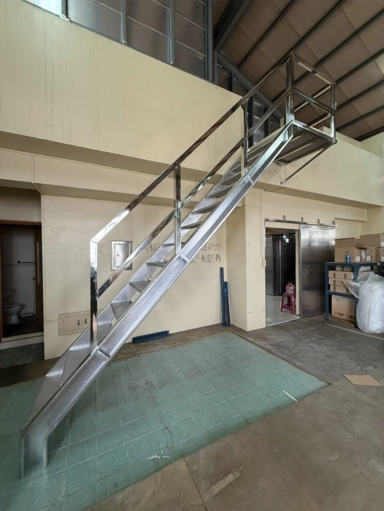 林園不銹鋼樓梯