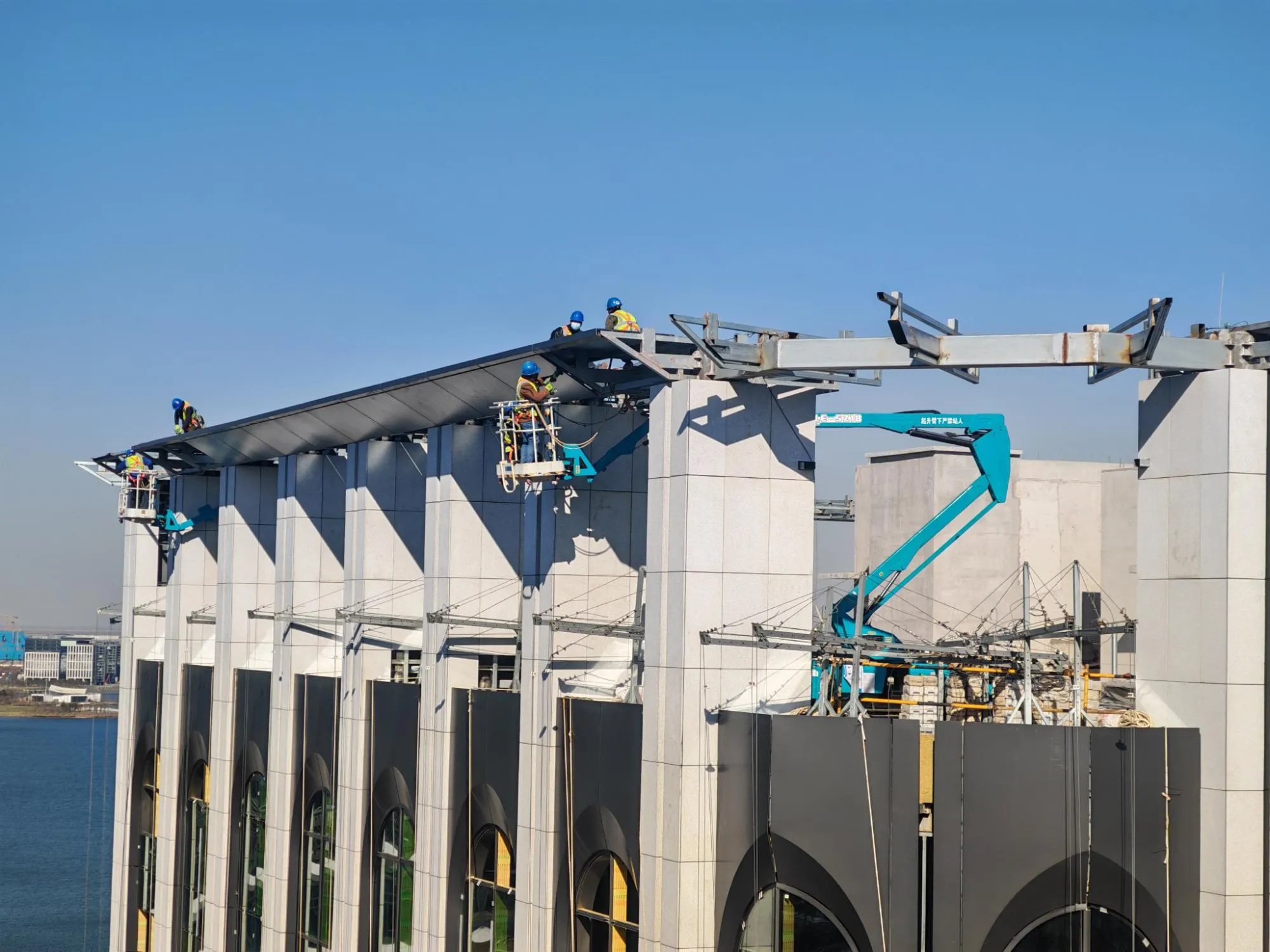 高空作業車 蜘蛛式