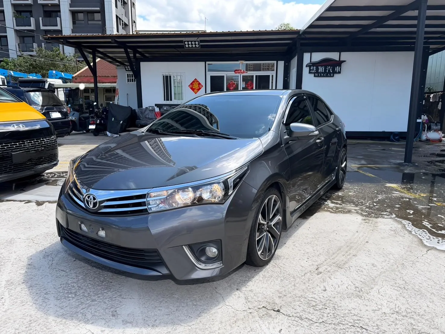 2015年 ALTIS 里程14萬 賣24.8萬