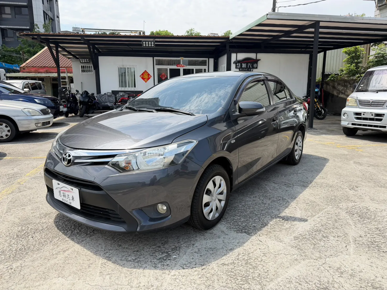 2017年vios 里程3.6萬 賣26.8萬