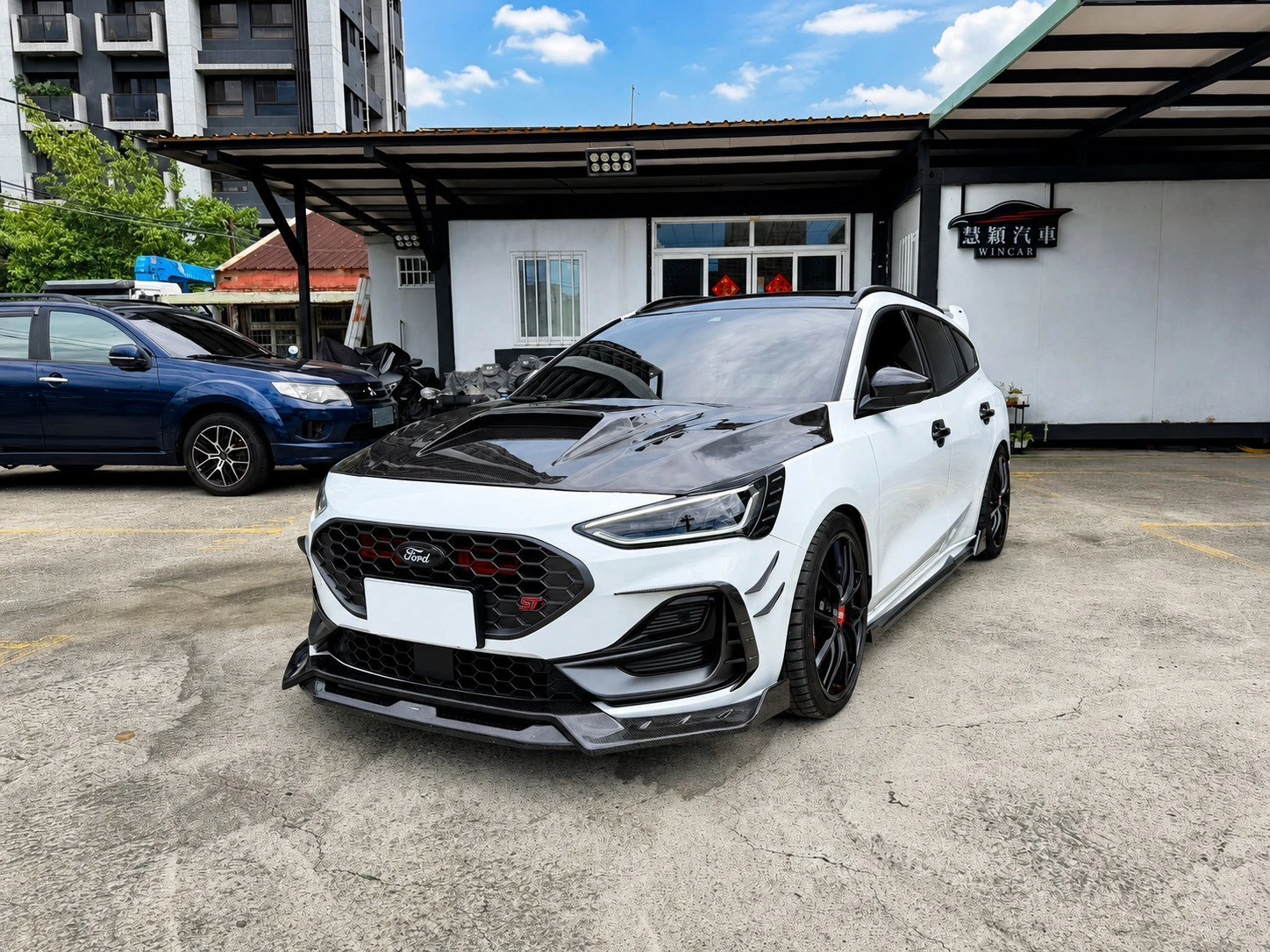  2023 Ford Focus ST Wagon X  2300cc