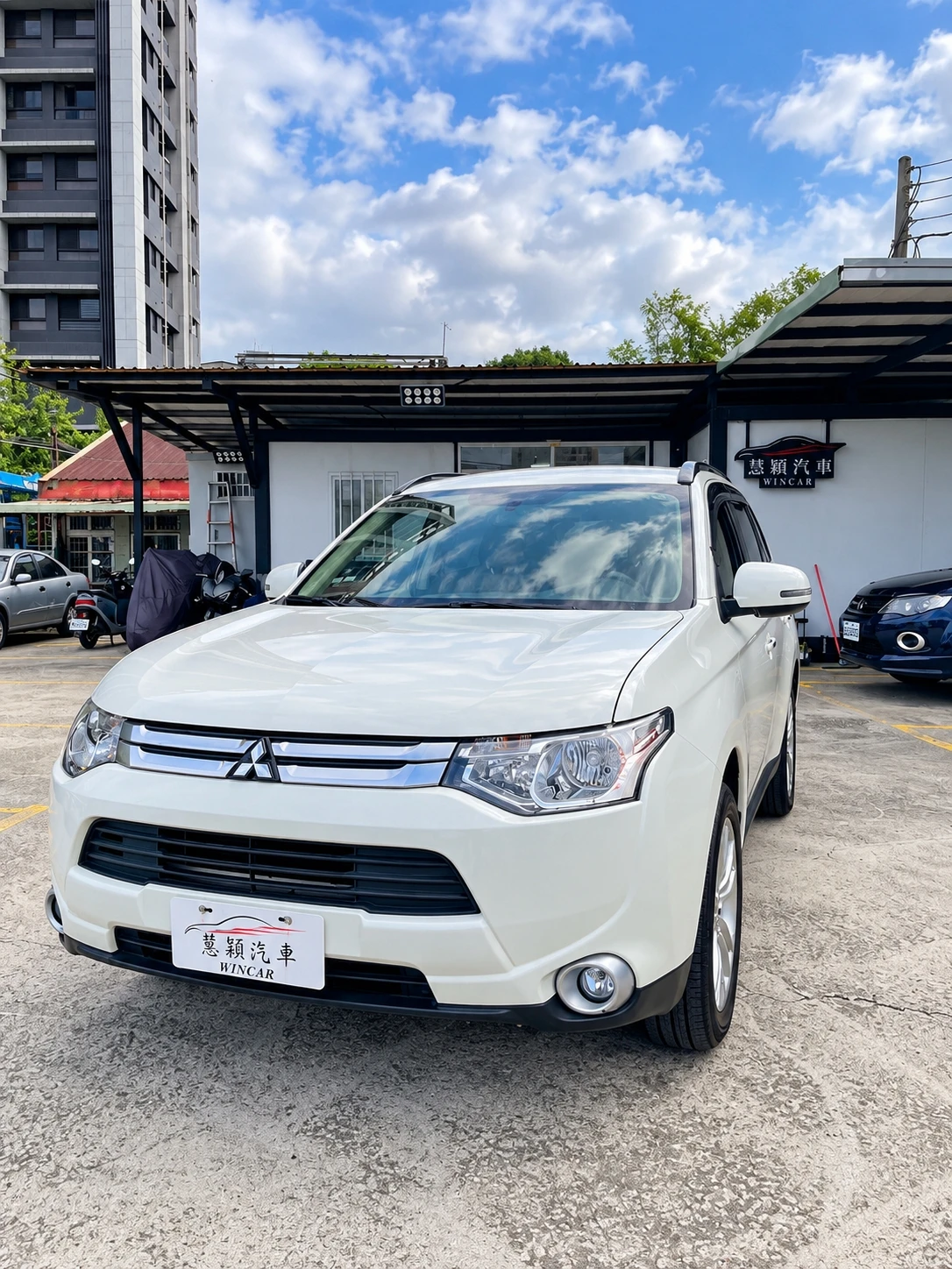 2015年 Outlander 2WD 里程2.6萬 23.8萬