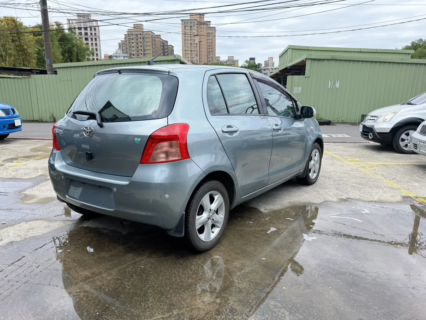 2009年 yaris 里程12萬 售15.8萬