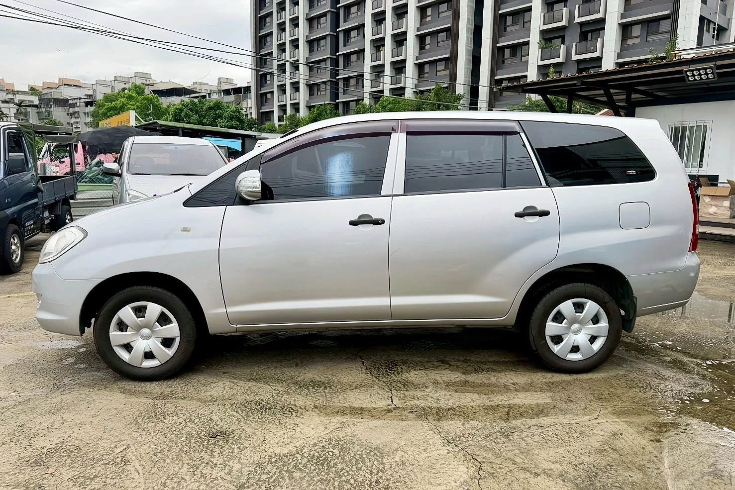 2015年Innova 里程10萬 賣17.8萬