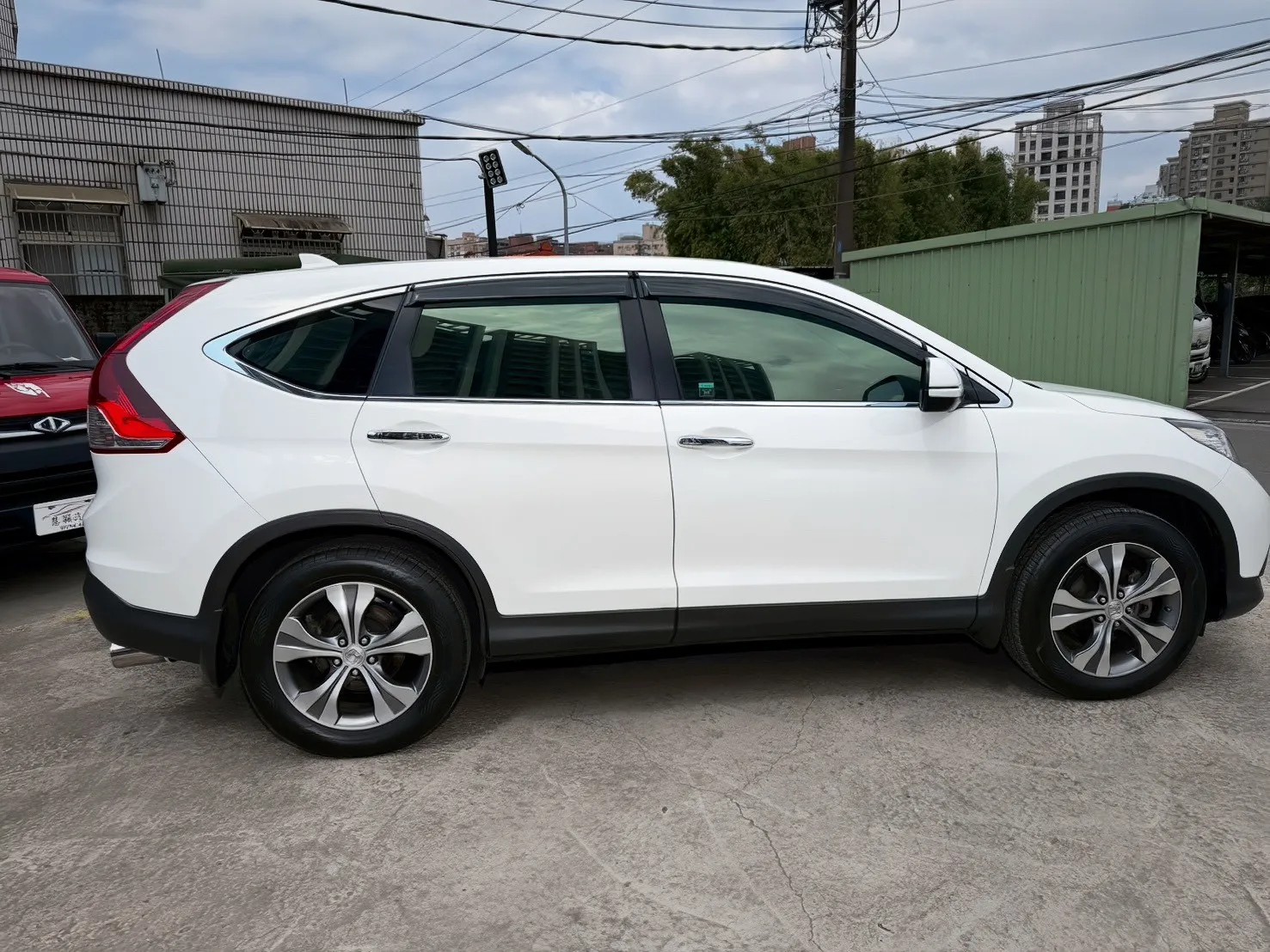 2013年 CRV 里程8.9萬 賣32.8萬