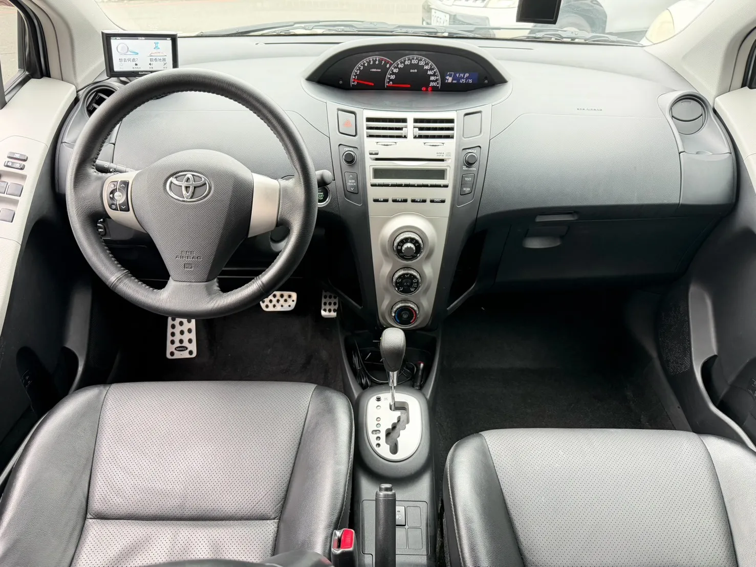 2009年 yaris 里程12萬 售15.8萬
