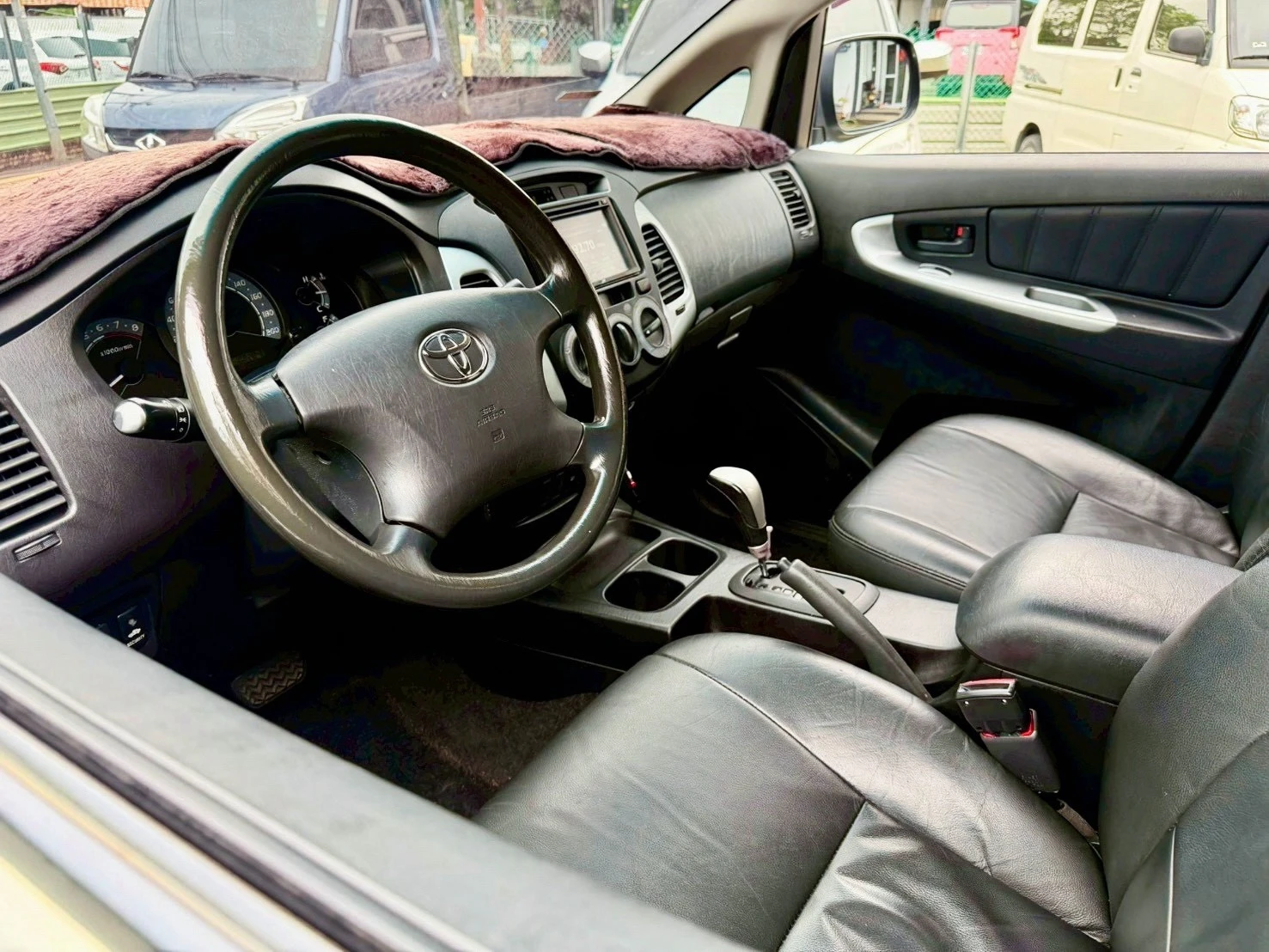 2015年Innova 里程10萬 賣17.8萬