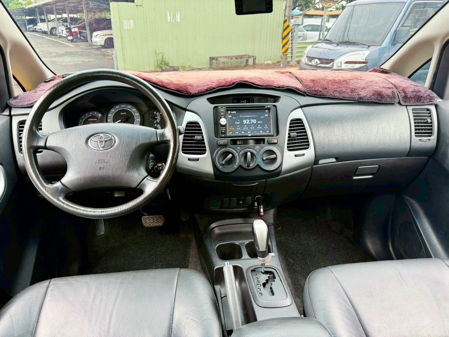 2015年Innova 里程10萬 賣17.8萬