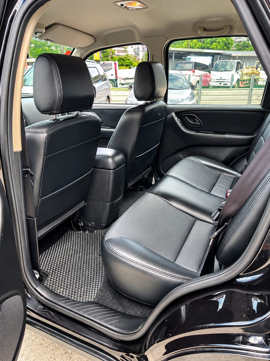 2013年Ford Escape 里程15萬 賣13.8萬
