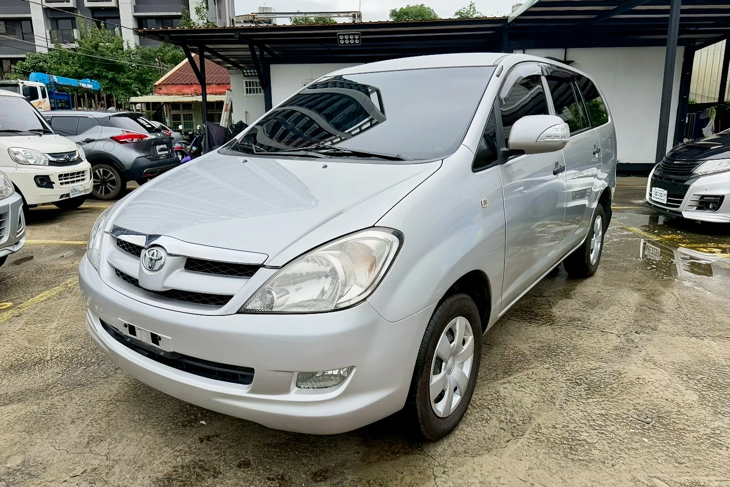 2015年Innova 里程10萬 賣17.8萬