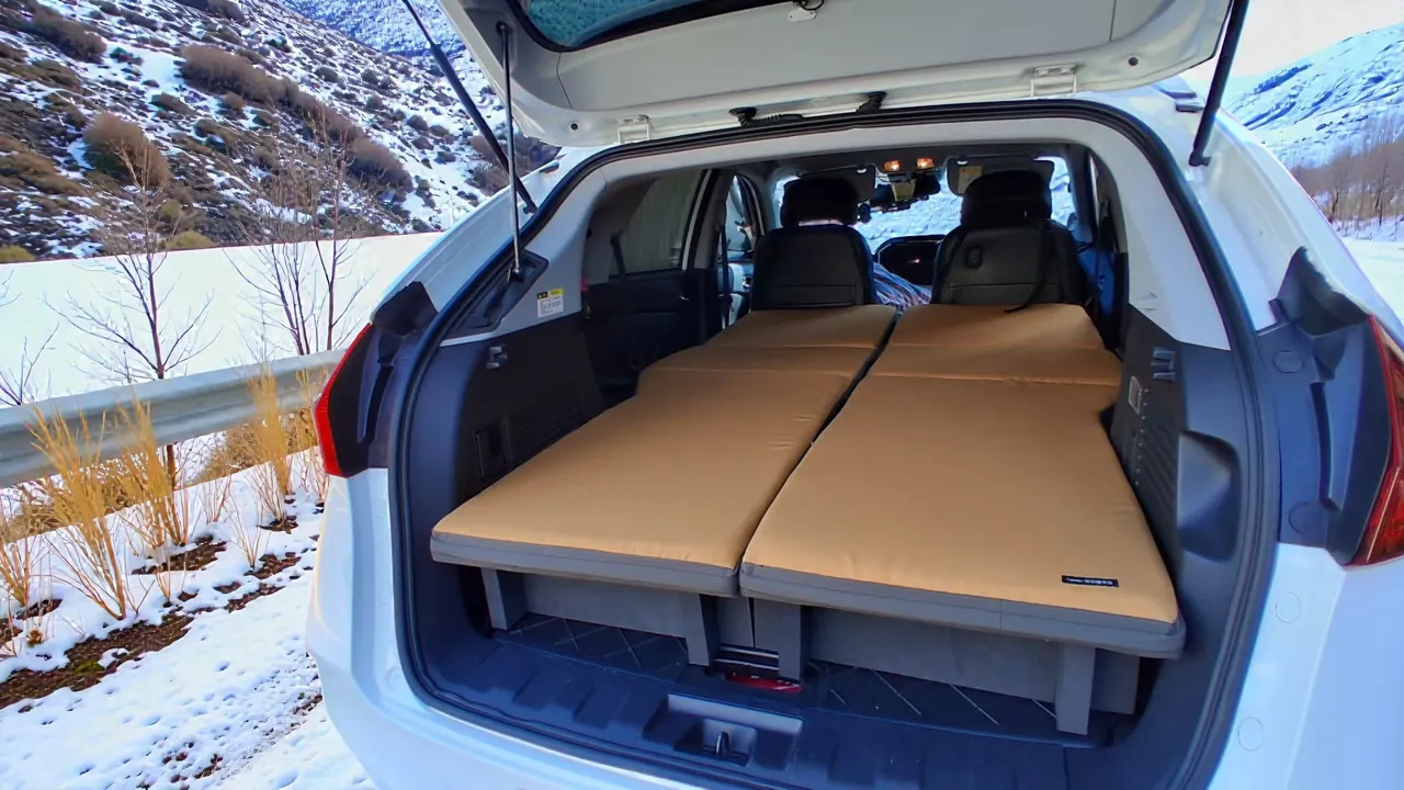 為什麼車泊一定要做車內平整化？台中車中床改裝/台中車內平整化改裝