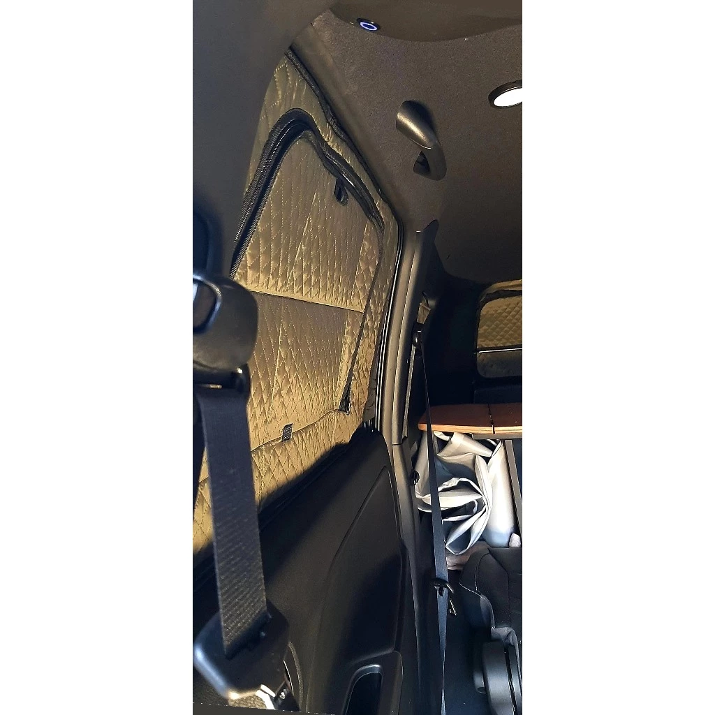 Zinger 床組 + 隔熱斷寒鋁箔組 + 尾門紗網