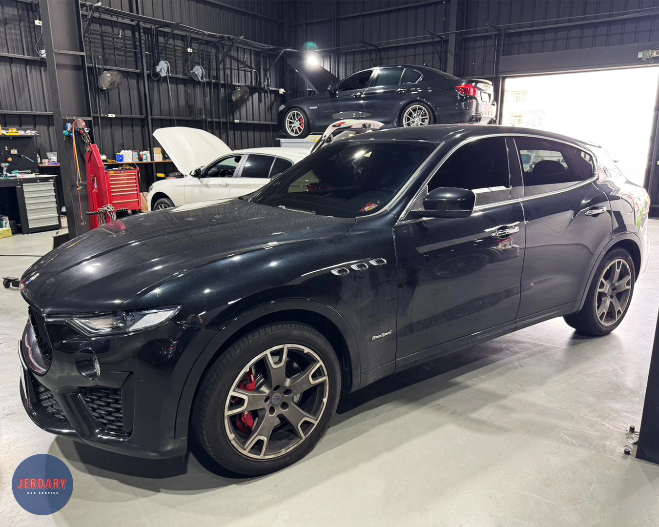 瑪莎拉蒂 Levante 冷氣不冷：傑德瑞汽車，全套冷氣保養維修服務，壓縮機更換、冷氣清洗、冷媒填充！