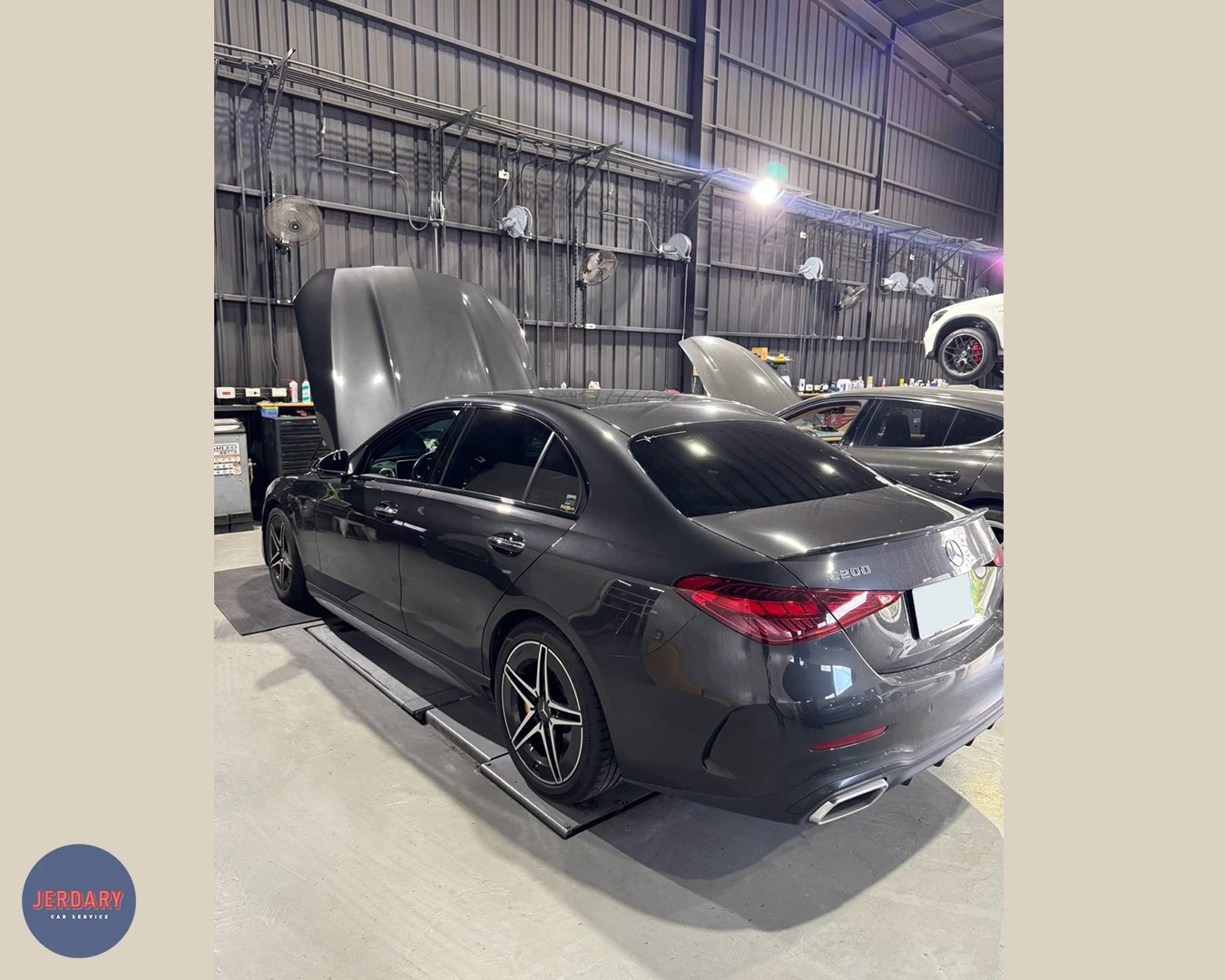 賓士 W206 C200 引擎通病維修：傑德瑞汽車，更換原廠改良版凸輪軸鏈輪中心螺絲（換向閥），杜絕引擎受損風險！預約專線04-25602222