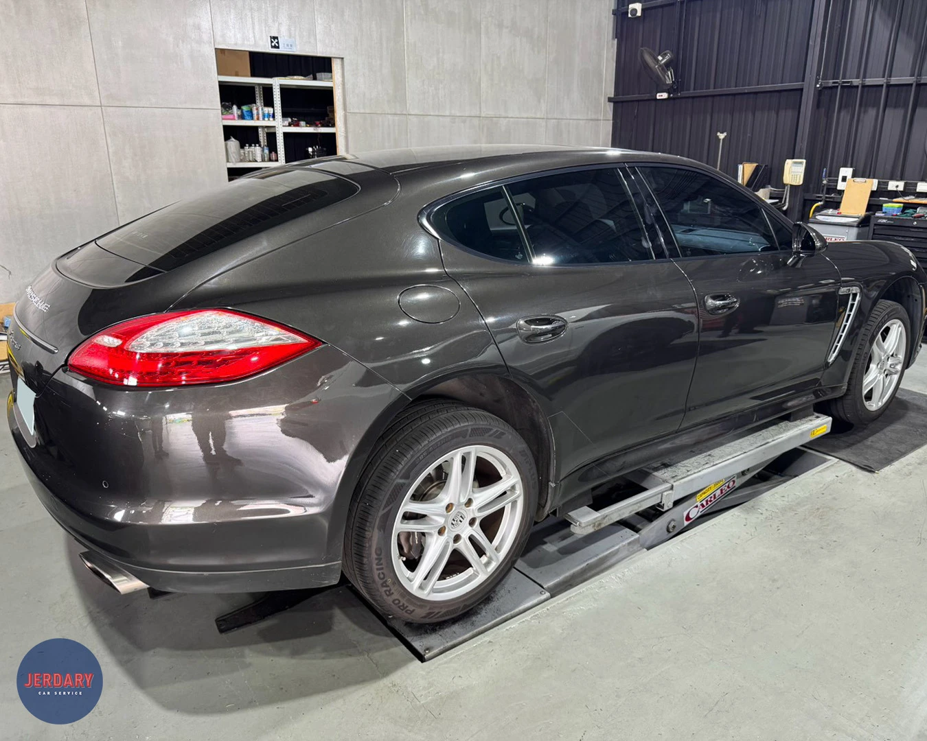Porsche Panamera 變速箱故障燈亮起：傑德瑞汽車，精準更換全新「檔位開關傳感器」，徹底解除故障問題！