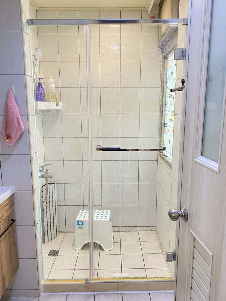 衛浴玻璃｜衛浴隔間｜台南玻璃工程
