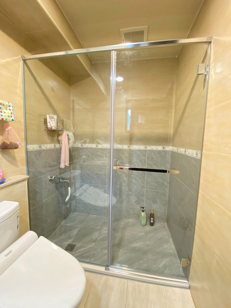 衛浴玻璃｜衛浴隔間｜台南玻璃工程
