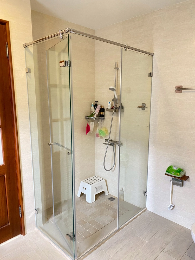 衛浴玻璃｜衛浴隔間｜台南玻璃工程
