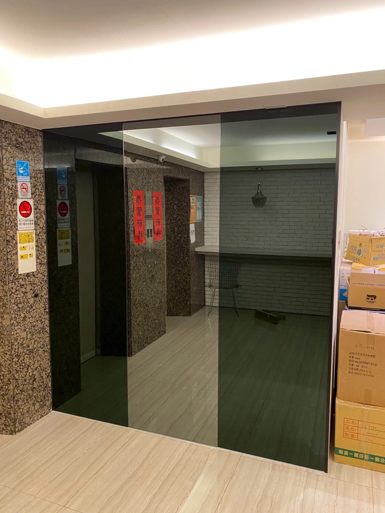 室內裝潢玻璃