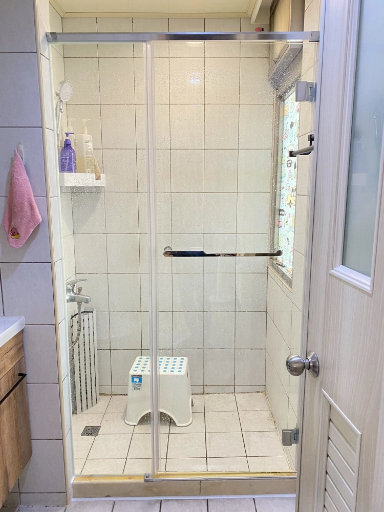 衛浴玻璃｜衛浴隔間｜台南玻璃工程
