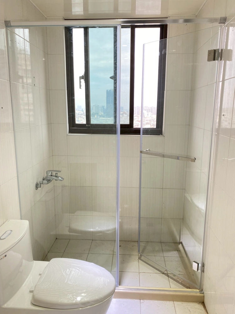 衛浴玻璃｜衛浴隔間｜台南玻璃工程
