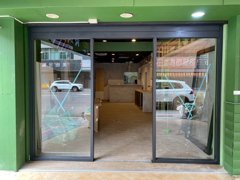 門面｜店面玻璃