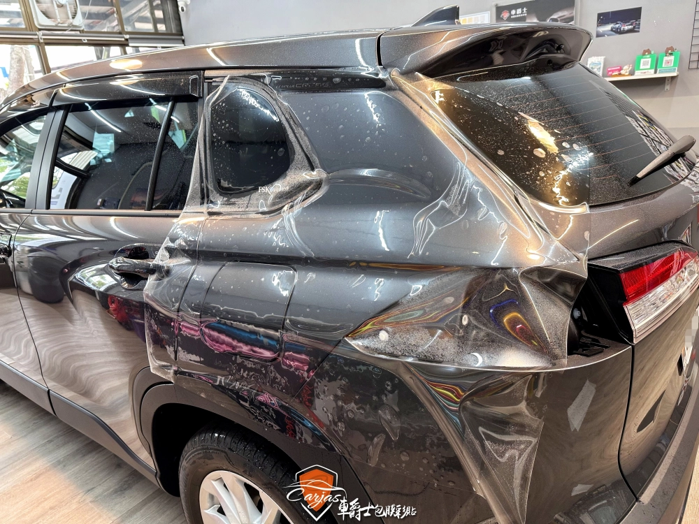 TOYOTA COROLLA CROSS 全車漆面、大燈 TPU自體修復透明犀牛皮保護膜