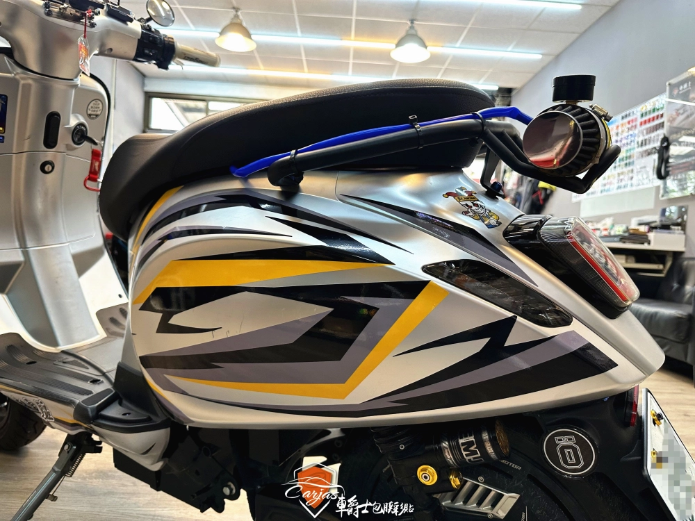 微型電動車 ALPHA 2.0 客製化車身彩貼