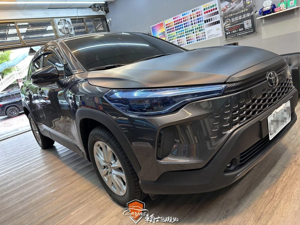 TOYOTA COROLLA CROSS 引擎蓋3D黑卡夢改色包膜