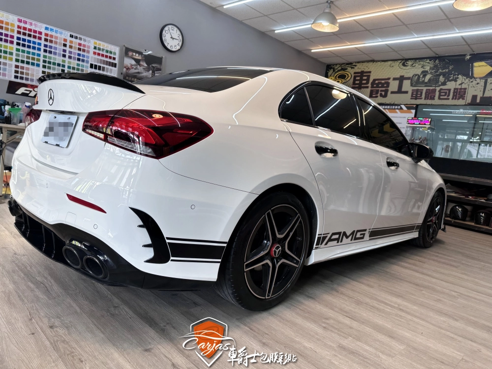 BENZ A180 客製化車身拉線彩貼
