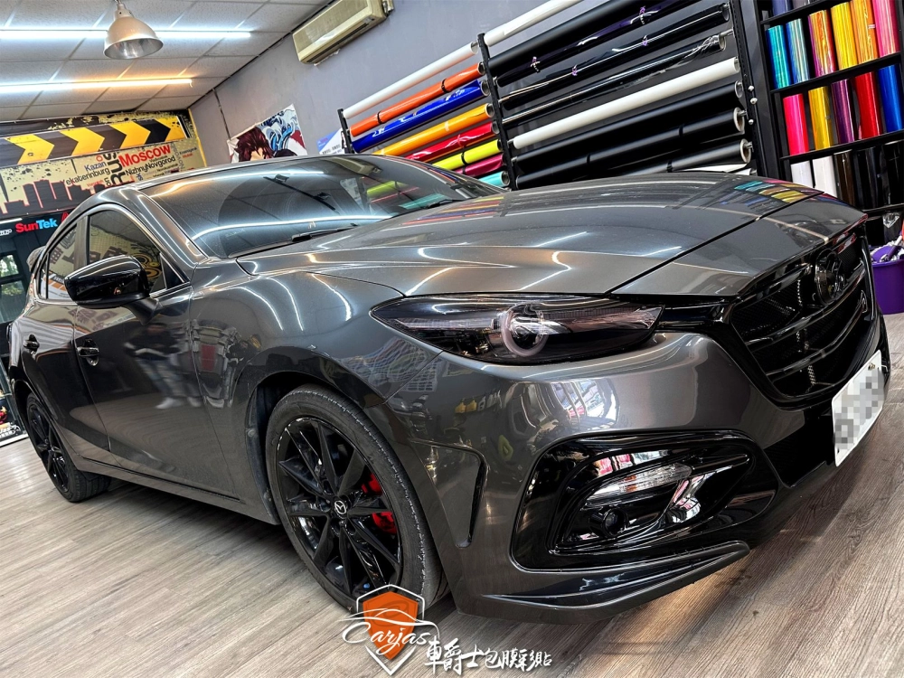 MAZDA3  大燈淺黑、尾燈燻黑自體修復犀牛皮保護膜