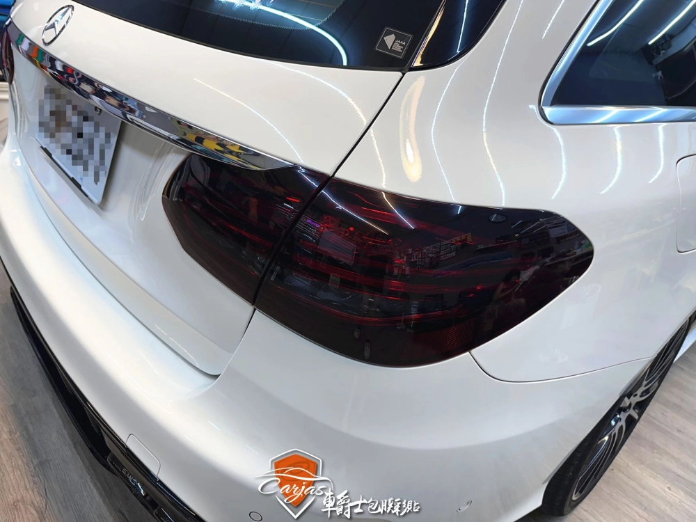 BENZ C300 大燈淺黑、尾燈深黑燻黑自體修復犀牛皮保護包膜