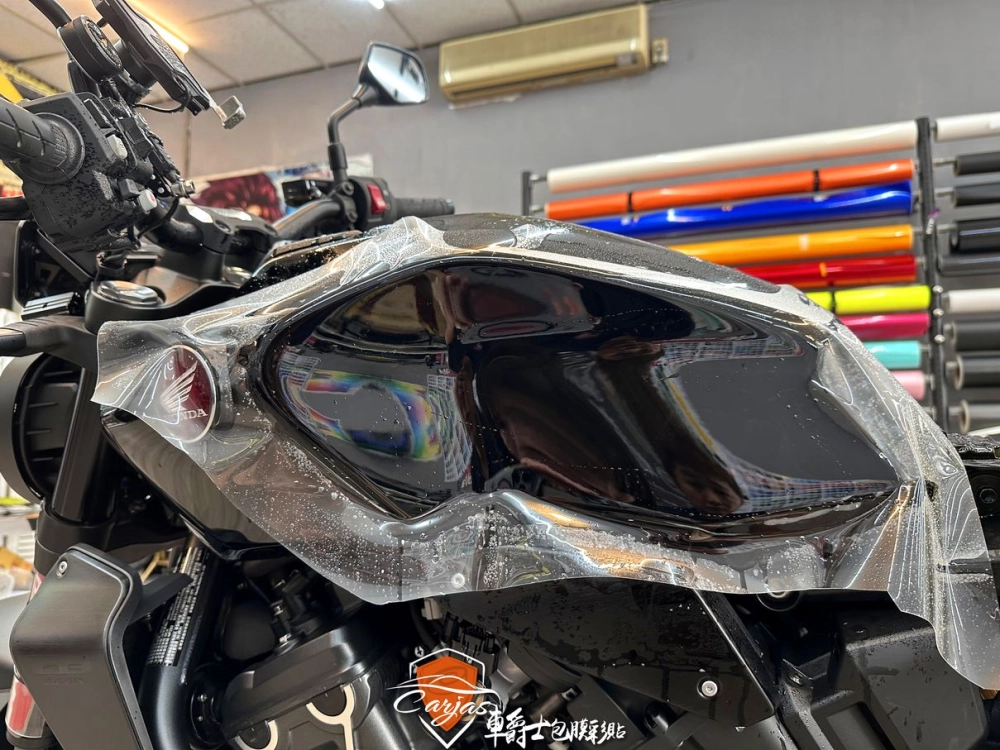 HONDA CB1000R 油箱 TPU自體修復透明犀牛皮保護膜