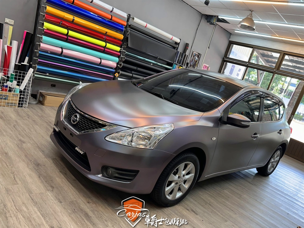 NISSAN TIIDA 消光綢緞灰紫全車改色包膜
