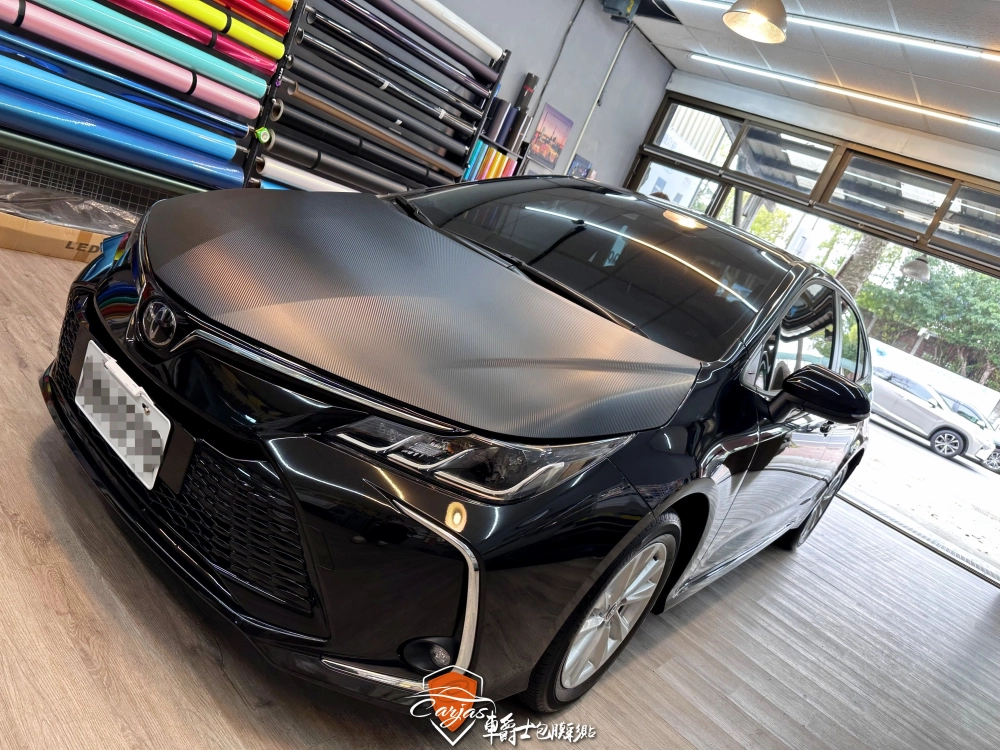 TOYOTA ALTIS 引擎蓋3D黑卡夢改色包膜