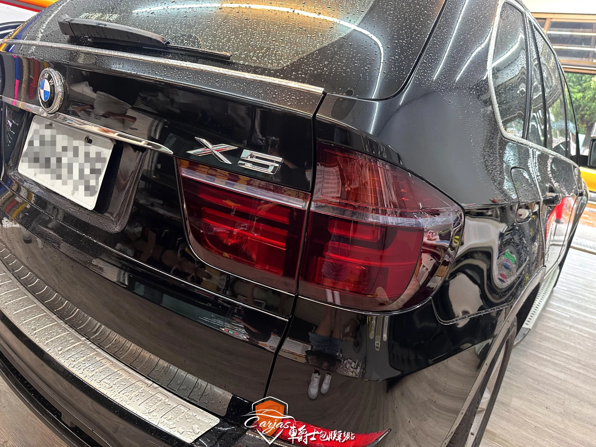 BMW X5 尾燈TPU燻黑色包膜
