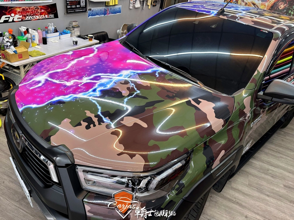 TOYOTA HILUX 全車客製化迷彩、閃電星空彩貼包膜